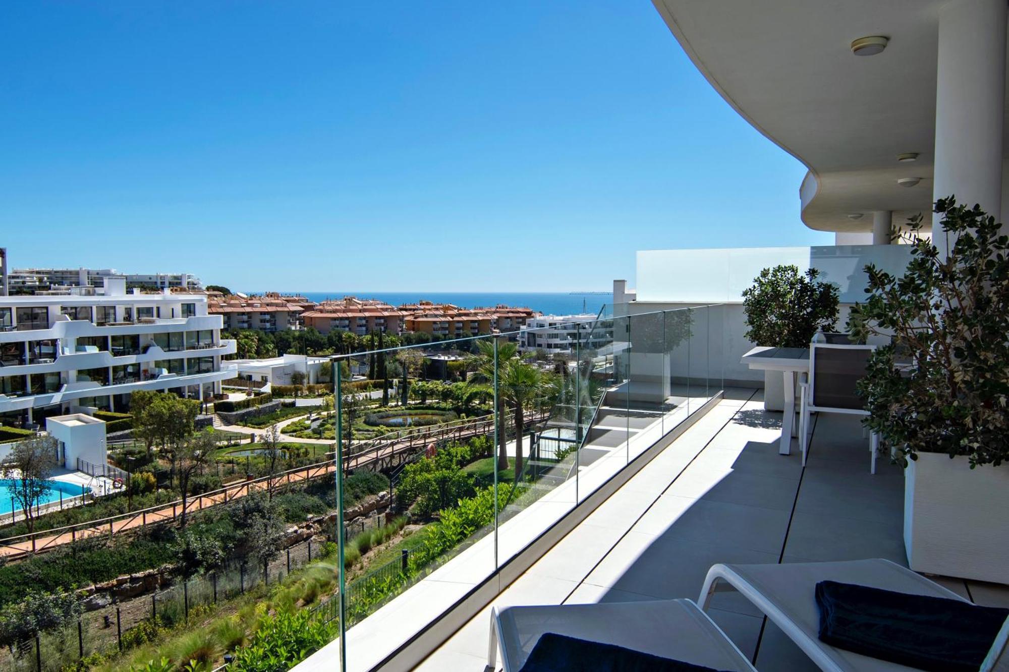 Mara's Higueron West - Like A House - 246 Square Meters Of Private Terrace & Garden - Morning And Evening Sun Leilighet Fuengirola
