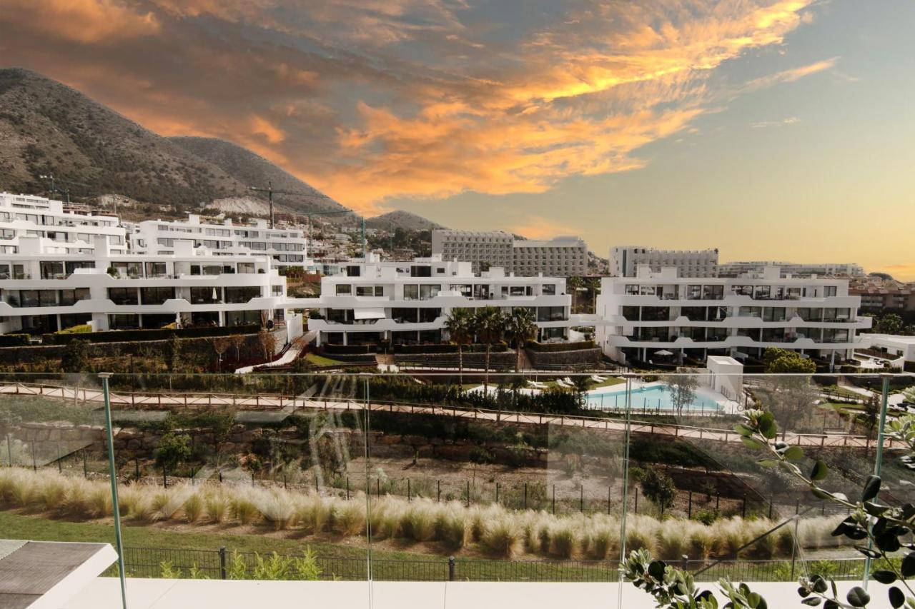 Mara's Higueron West - Like A House - 246 Square Meters Of Private Terrace & Garden - Morning And Evening Sun Fuengirola